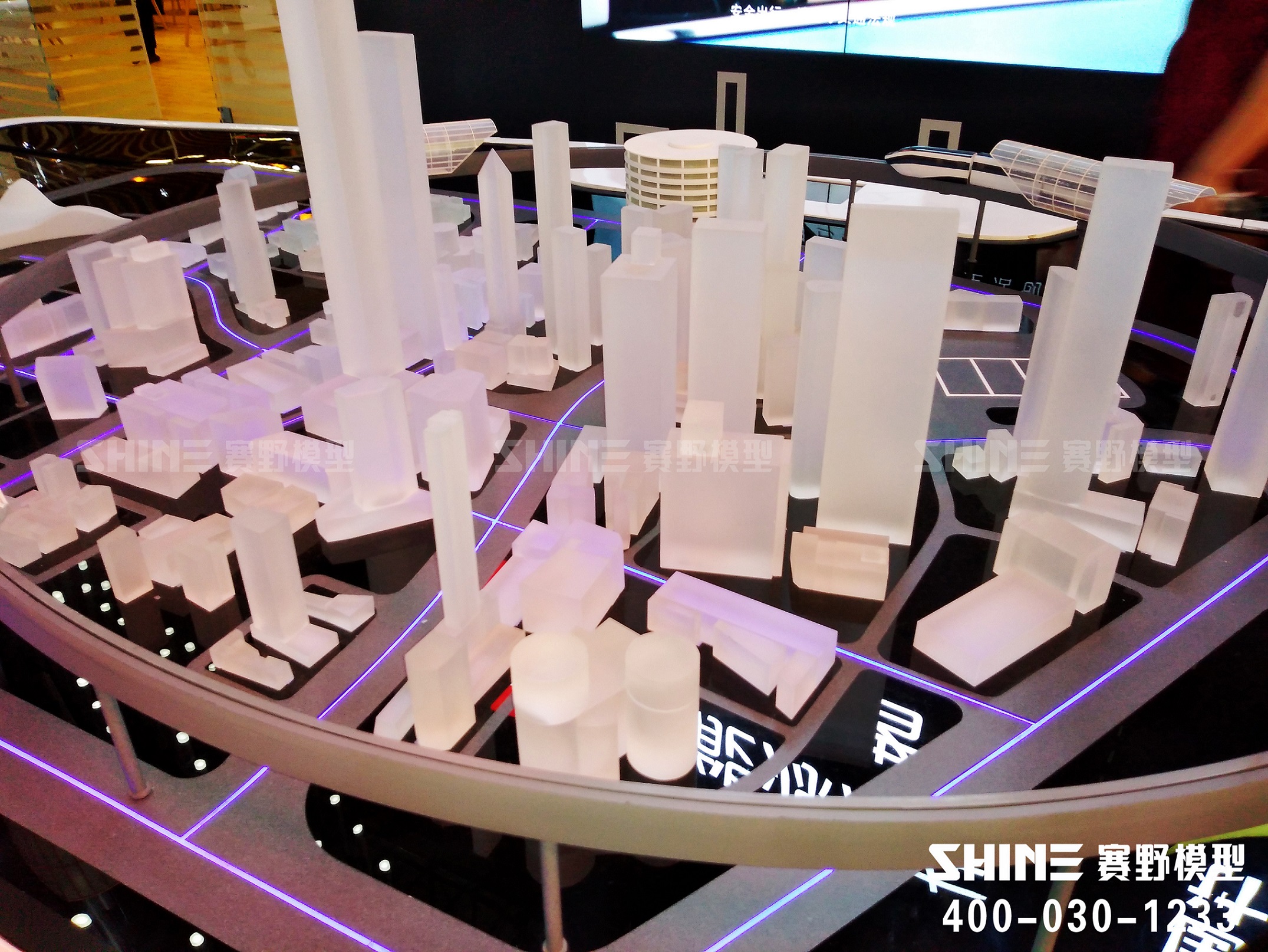 上海展会比亚迪云轨展示沙盘