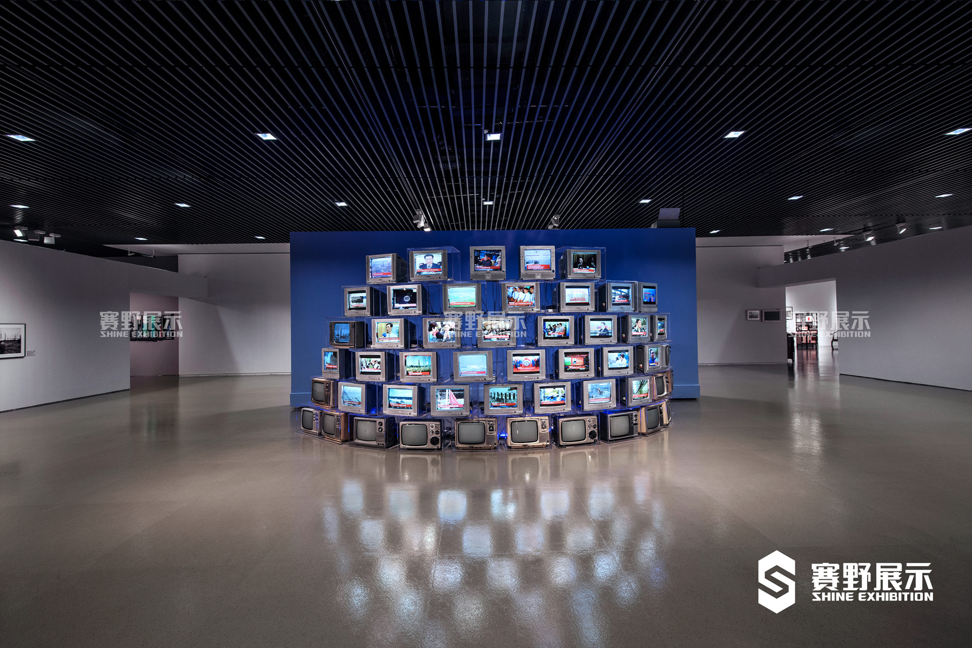 浦东开发开放30周年艺术展